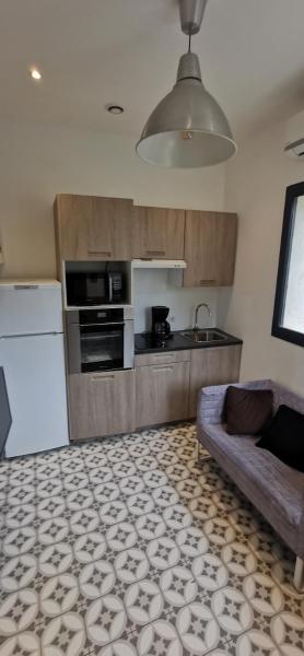Studio meublé dans un mas provençal